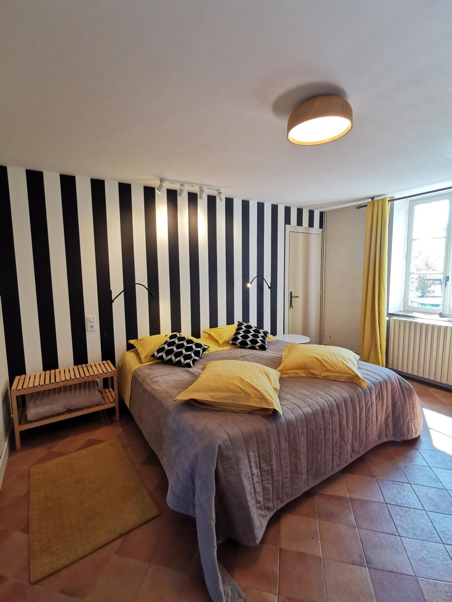 쇼몽쉬르루아르 La Jacquiere B&B 외부 사진
